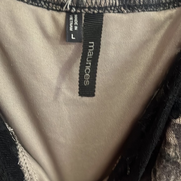 Maurice’s spaghetti strap tank top - Picture 3 of 3